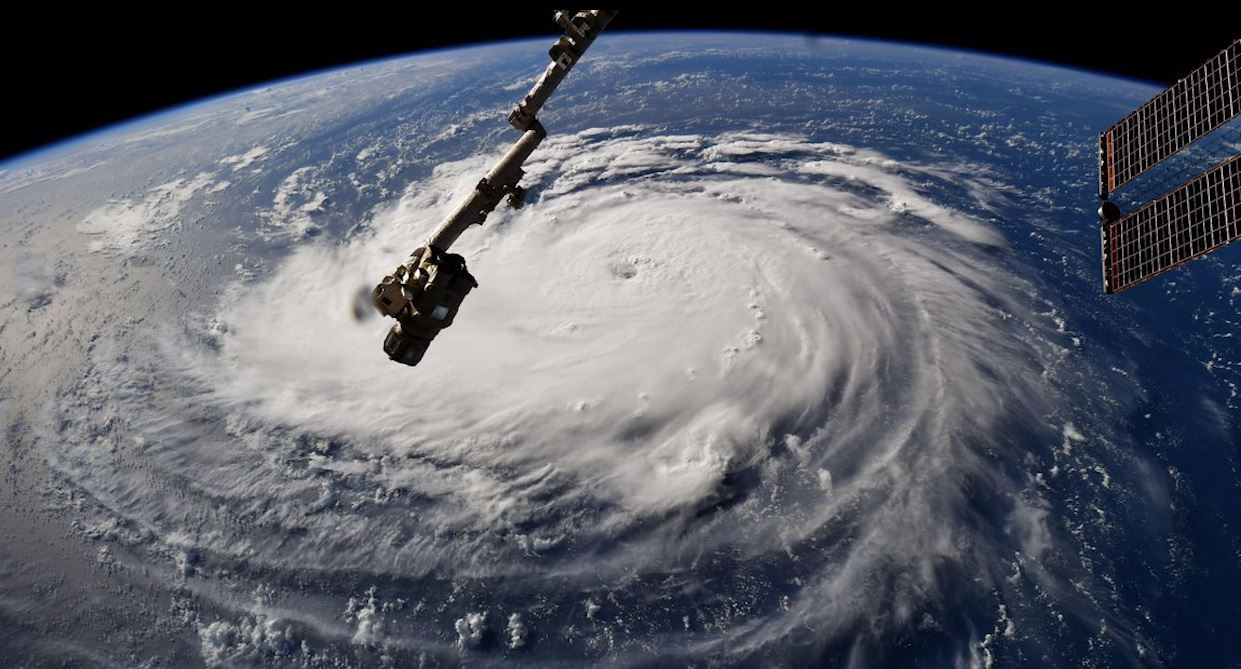 huracán desde la ISS