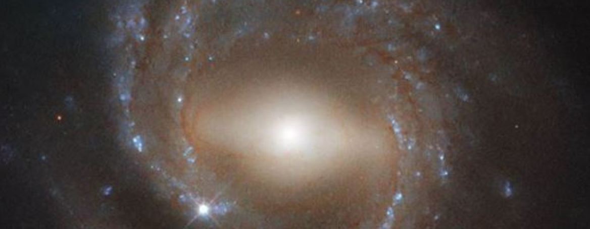 El hermoso ejemplo de una galaxia espiral barrada – CURIOSIDADES ...