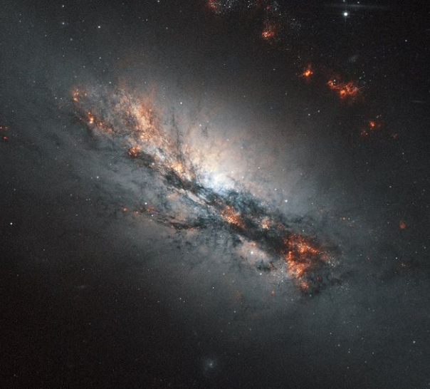 La supernova SN2005V de la Galaxia NGC2146